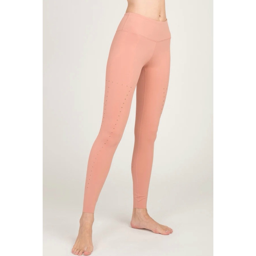Varley ‘Boden’ Laser Cut Leggings in ‘Cameo’ Peach Pink Size Small - Picture 6 of 16